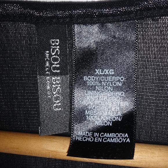 Bisou Bisou XL Black On Black Top Plus - Picture 3 of 7